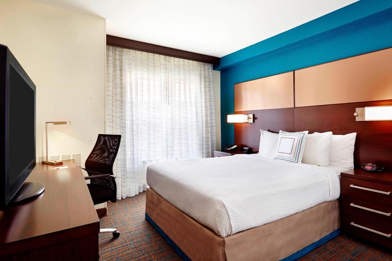 Residence Inn Houston By The Galleria Екстериор снимка