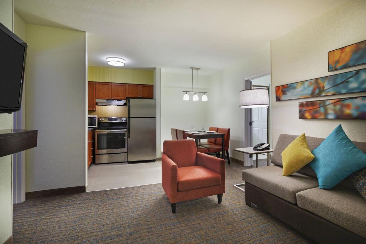 Residence Inn Houston By The Galleria Екстериор снимка