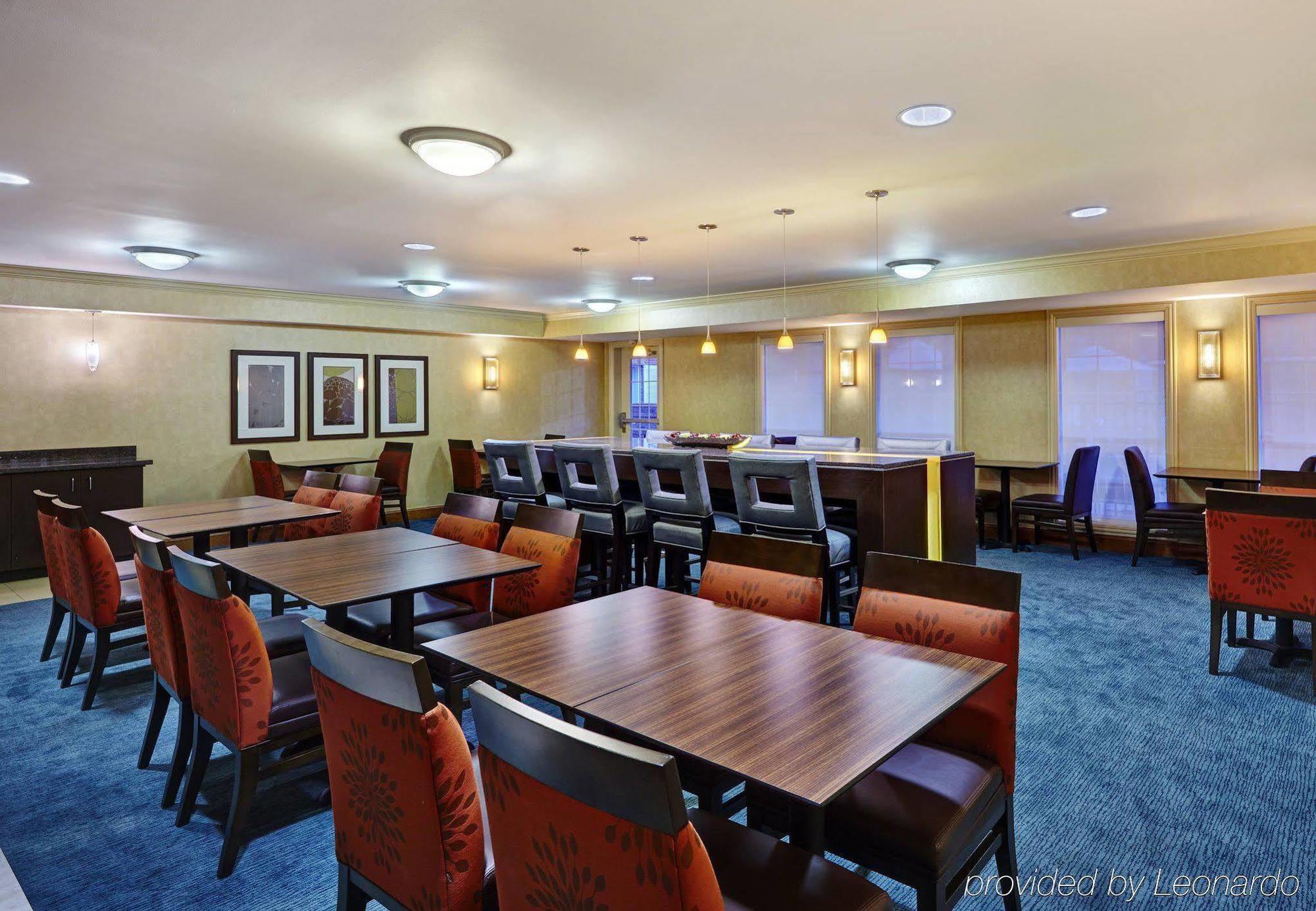 Residence Inn Houston By The Galleria Екстериор снимка